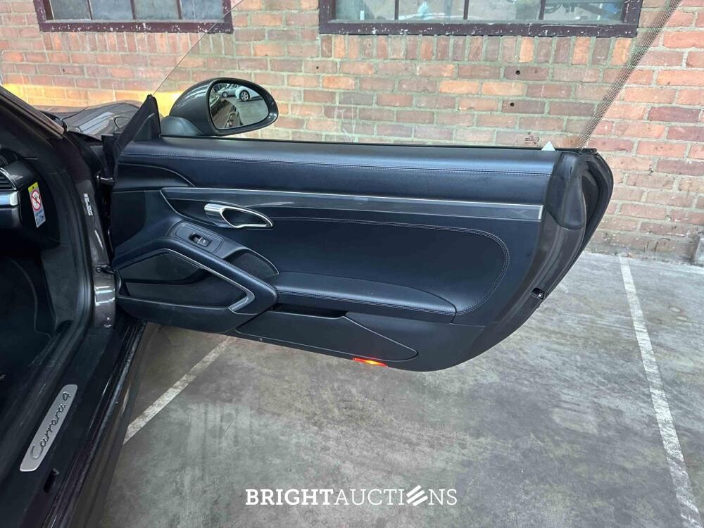 Porsche 911 Carrera 4 3.4 991 349pk 2015, G-943-PS