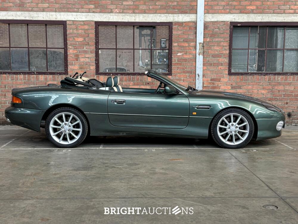 Aston Martin DB7 Volante 5.9 V12 Vantage Touchtronic 420pk 2002 (Origineel-NL), 40-JB-ZG Youngtimer