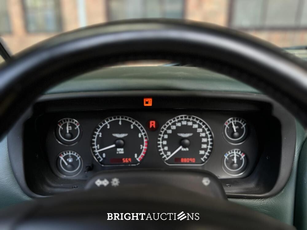 Aston Martin DB7 Volante 5.9 V12 Vantage Touchtronic 420pk 2002 (Origineel-NL), 40-JB-ZG Youngtimer