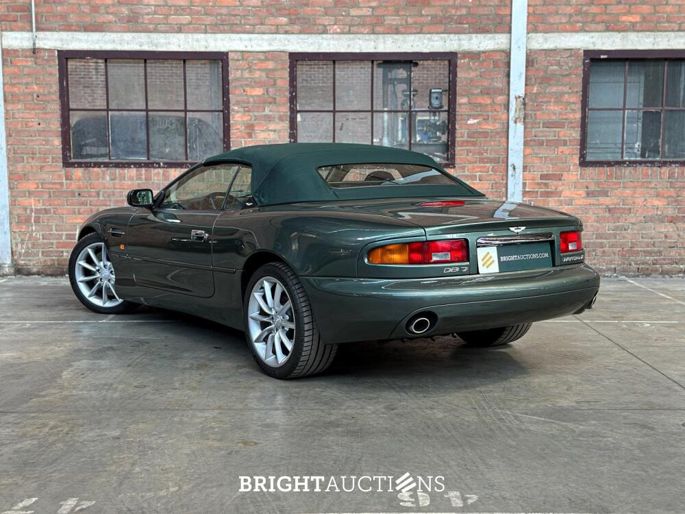 Aston Martin DB7 Volante 5.9 V12 Vantage Touchtronic 420pk 2002 (Origineel-NL), 40-JB-ZG Youngtimer