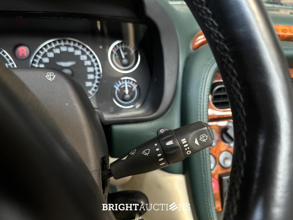 Aston Martin DB7 Volante 5.9 V12 Vantage Touchtronic 420pk 2002 (Origineel-NL), 40-JB-ZG Youngtimer