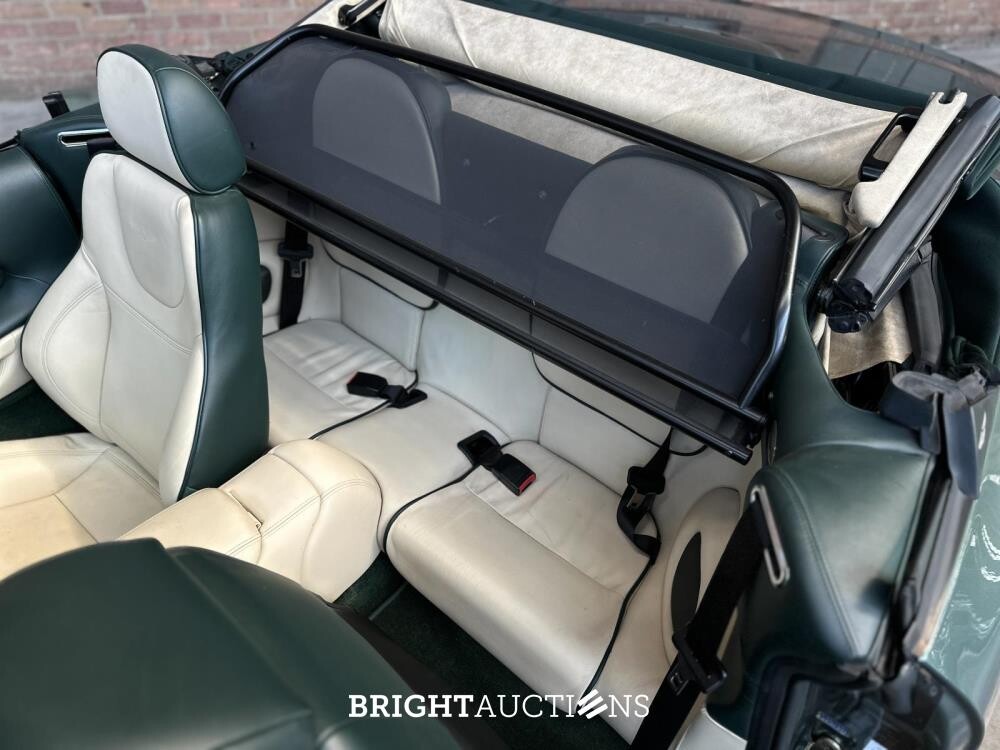 Aston Martin DB7 Volante 5.9 V12 Vantage Touchtronic 420pk 2002 (Origineel-NL), 40-JB-ZG Youngtimer