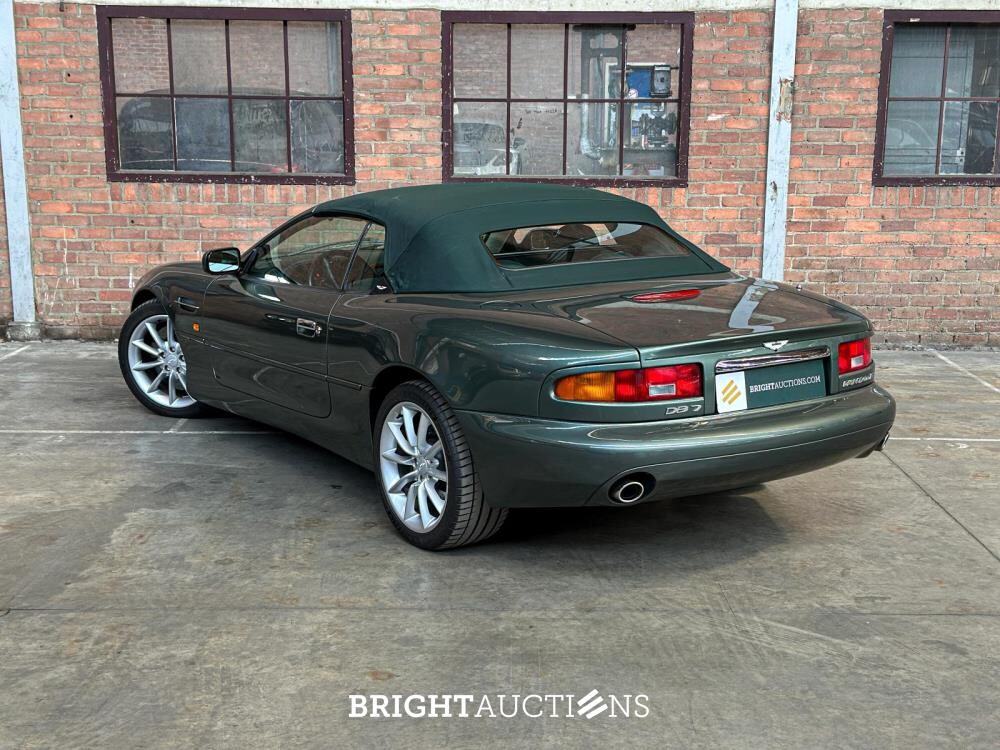 Aston Martin DB7 Volante 5.9 V12 Vantage Touchtronic 420pk 2002 (Origineel-NL), 40-JB-ZG Youngtimer