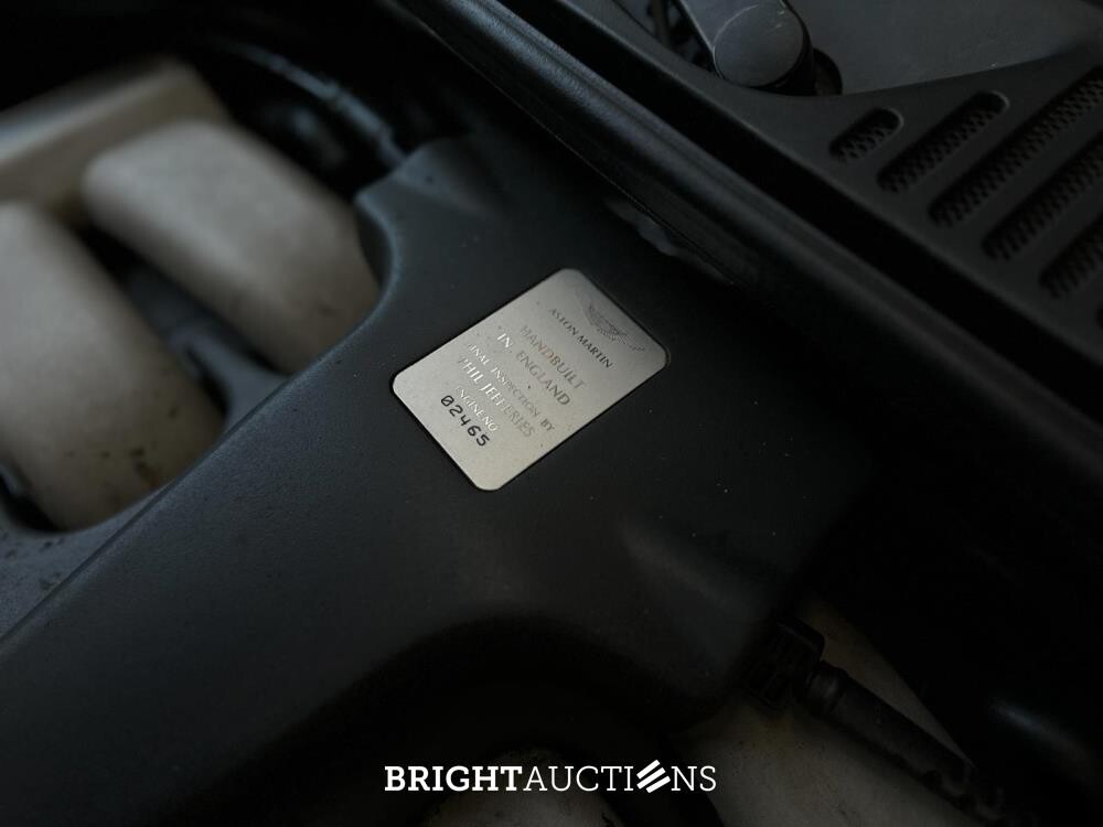 Aston Martin DB7 Volante 5.9 V12 Vantage Touchtronic 420pk 2002 (Origineel-NL), 40-JB-ZG Youngtimer