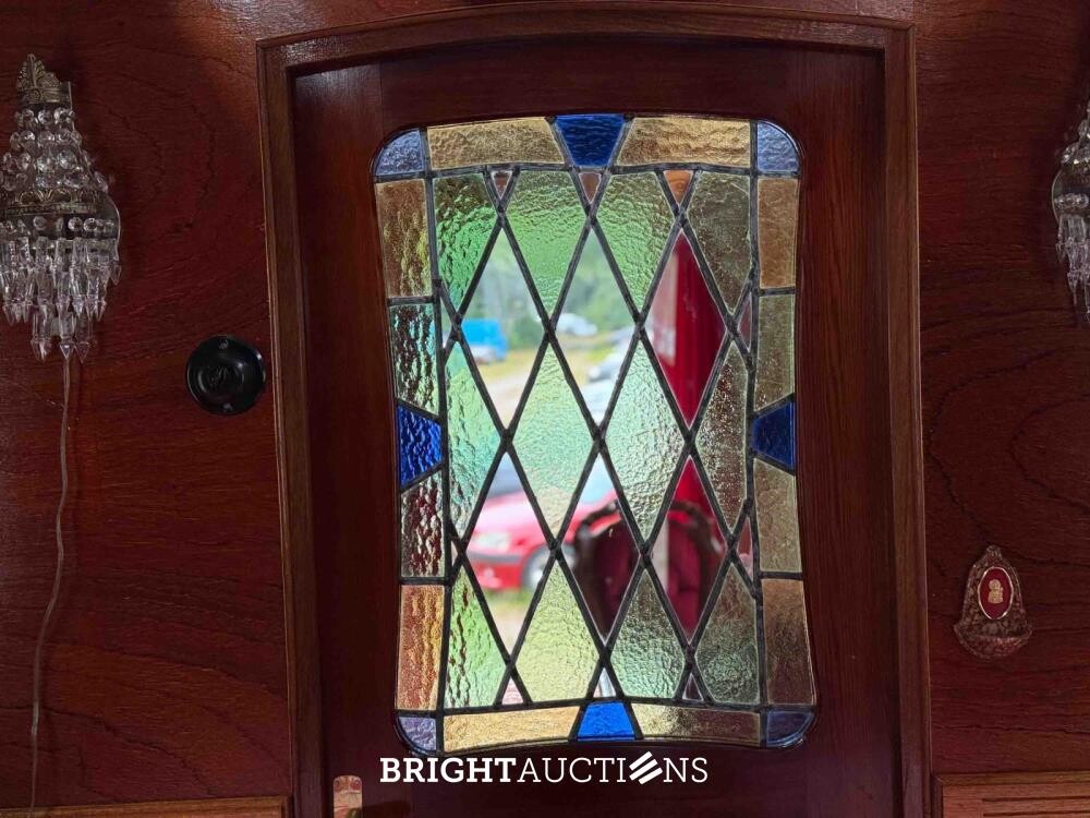 Rifra Saloon (EIGENBOUW - Pipowagen) 1953, LPL-80-D + Hanomag R442T-Brillant Tractor 42pk 1962, TDJ-78-P