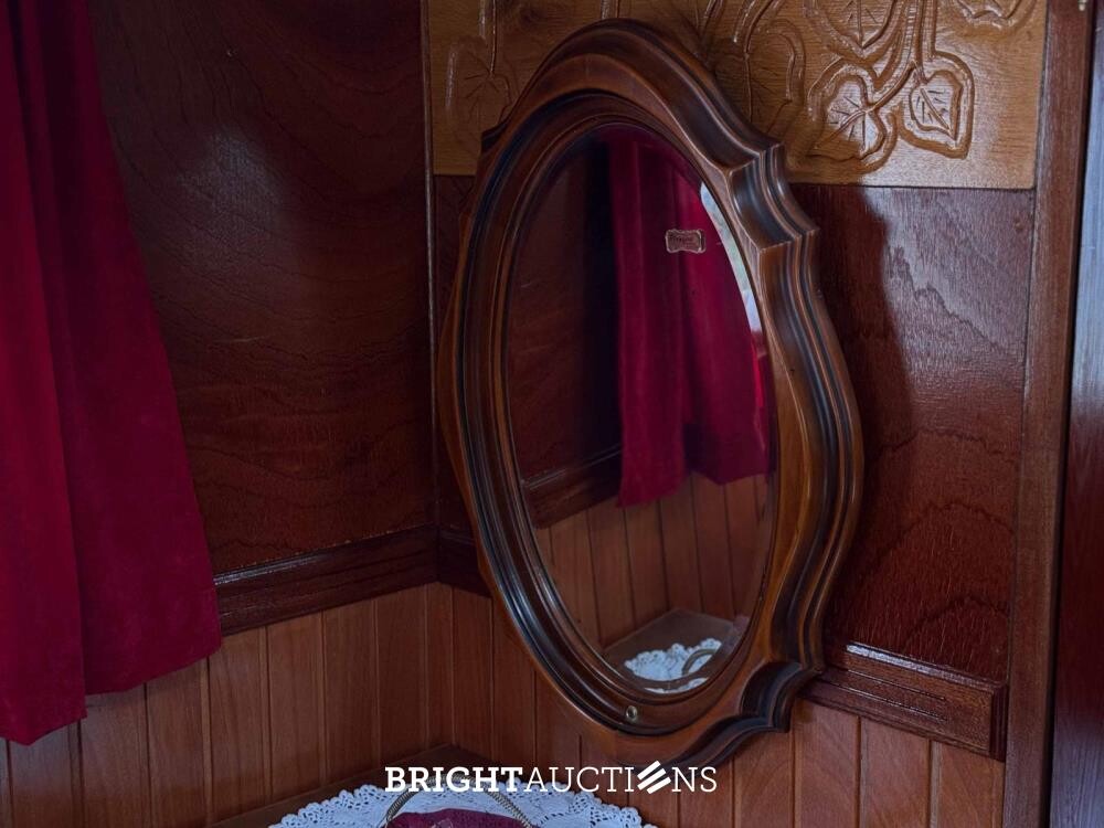 Rifra Saloon (EIGENBOUW - Pipowagen) 1953, LPL-80-D + Hanomag R442T-Brillant Tractor 42pk 1962, TDJ-78-P