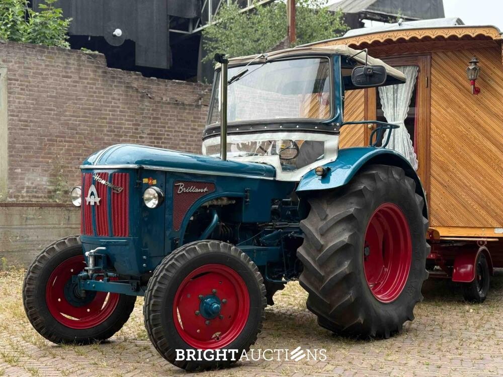 Rifra Saloon (EIGENBOUW - Pipowagen) 1953, LPL-80-D + Hanomag R442T-Brillant Tractor 42pk 1962, TDJ-78-P