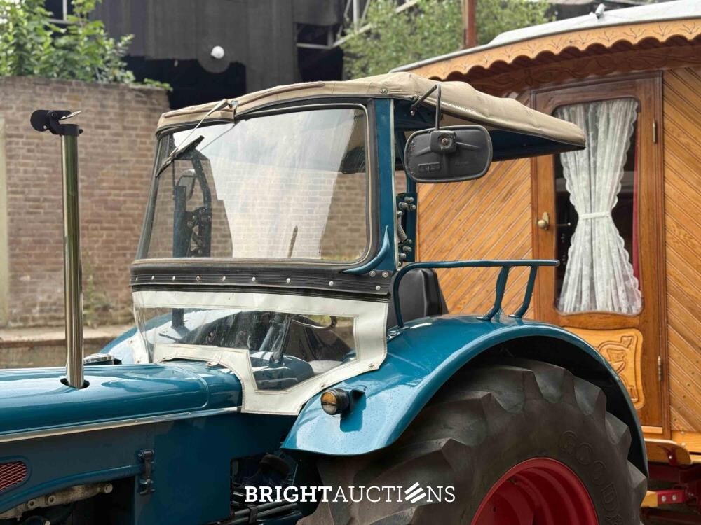 Rifra Saloon (EIGENBOUW - Pipowagen) 1953, LPL-80-D + Hanomag R442T-Brillant Tractor 42pk 1962, TDJ-78-P