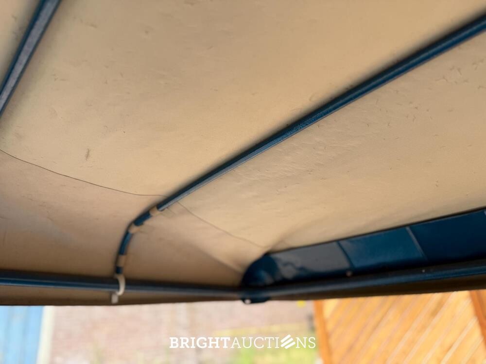 Rifra Saloon (EIGENBOUW - Pipowagen) 1953, LPL-80-D + Hanomag R442T-Brillant Tractor 42pk 1962, TDJ-78-P