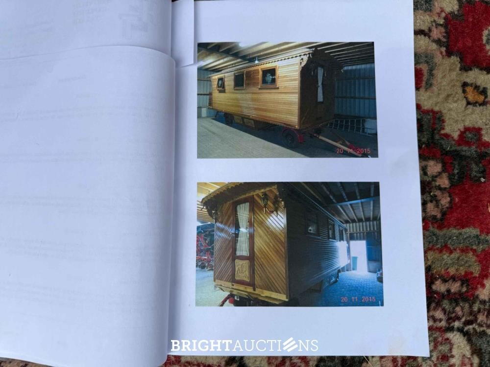 Rifra Saloon (EIGENBOUW - Pipowagen) 1953, LPL-80-D + Hanomag R442T-Brillant Tractor 42pk 1962, TDJ-78-P