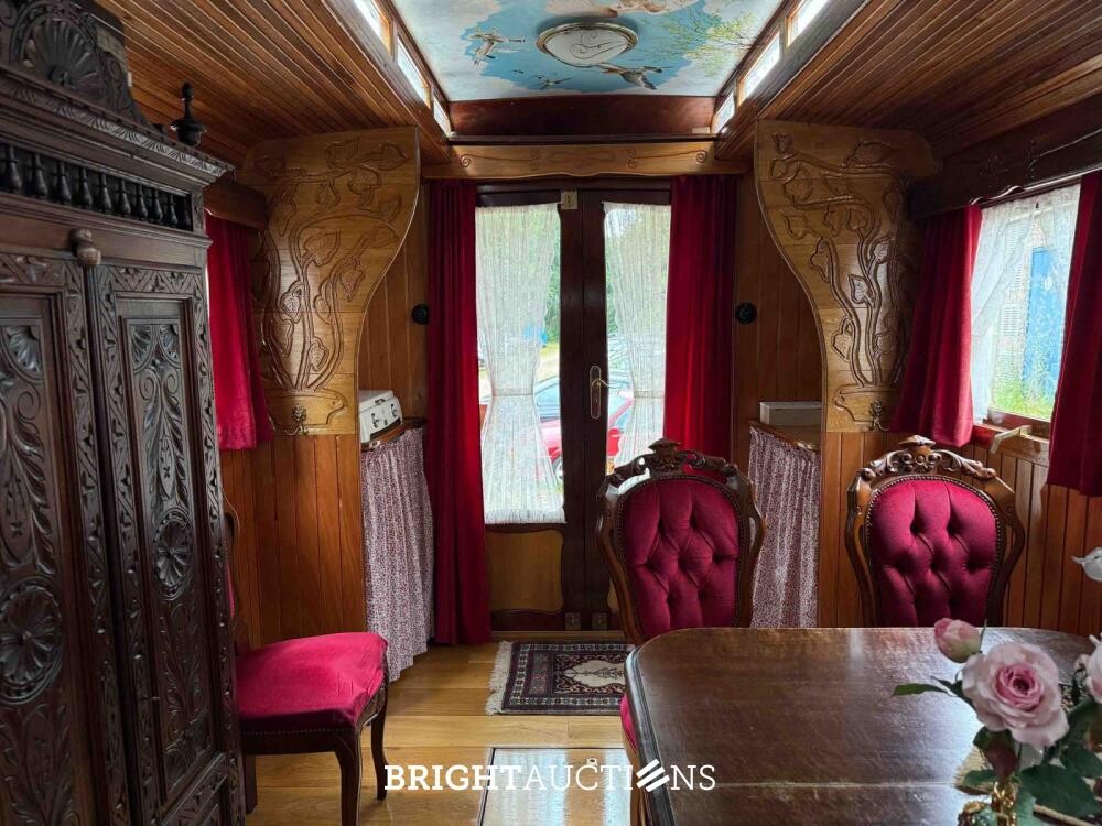 Rifra Saloon (EIGENBOUW - Pipowagen) 1953, LPL-80-D + Hanomag R442T-Brillant Tractor 42pk 1962, TDJ-78-P