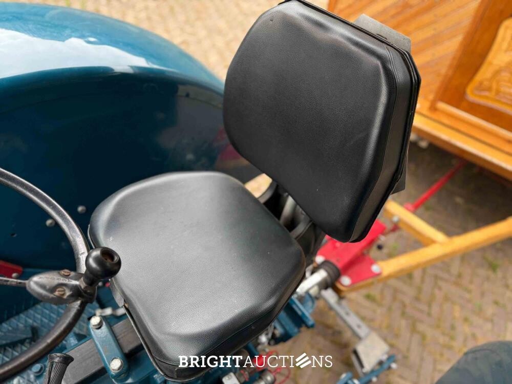 Rifra Saloon (EIGENBOUW - Pipowagen) 1953, LPL-80-D + Hanomag R442T-Brillant Tractor 42pk 1962, TDJ-78-P