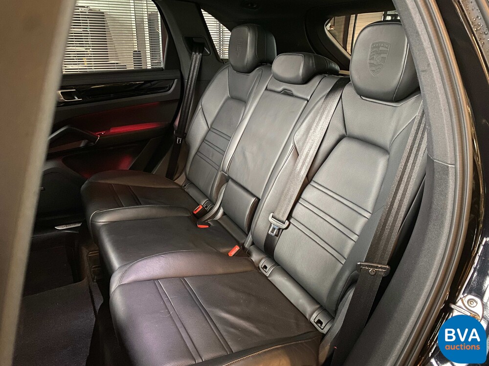 Porsche Cayenne E-Hybrid SportChrono 462pk 2018 -Org NL- -NW Model-, TG-791-N