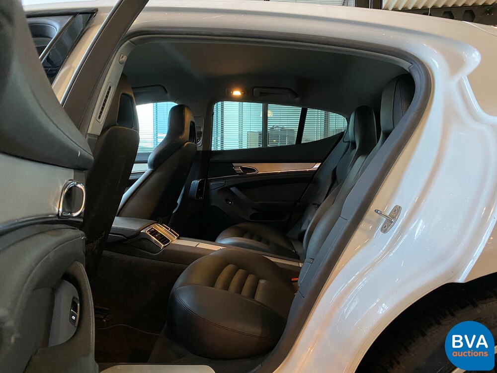 Porsche Panamera S E-Hybrid 416pk SportChrono 2014 -Org NL-, 5-TDZ-03.