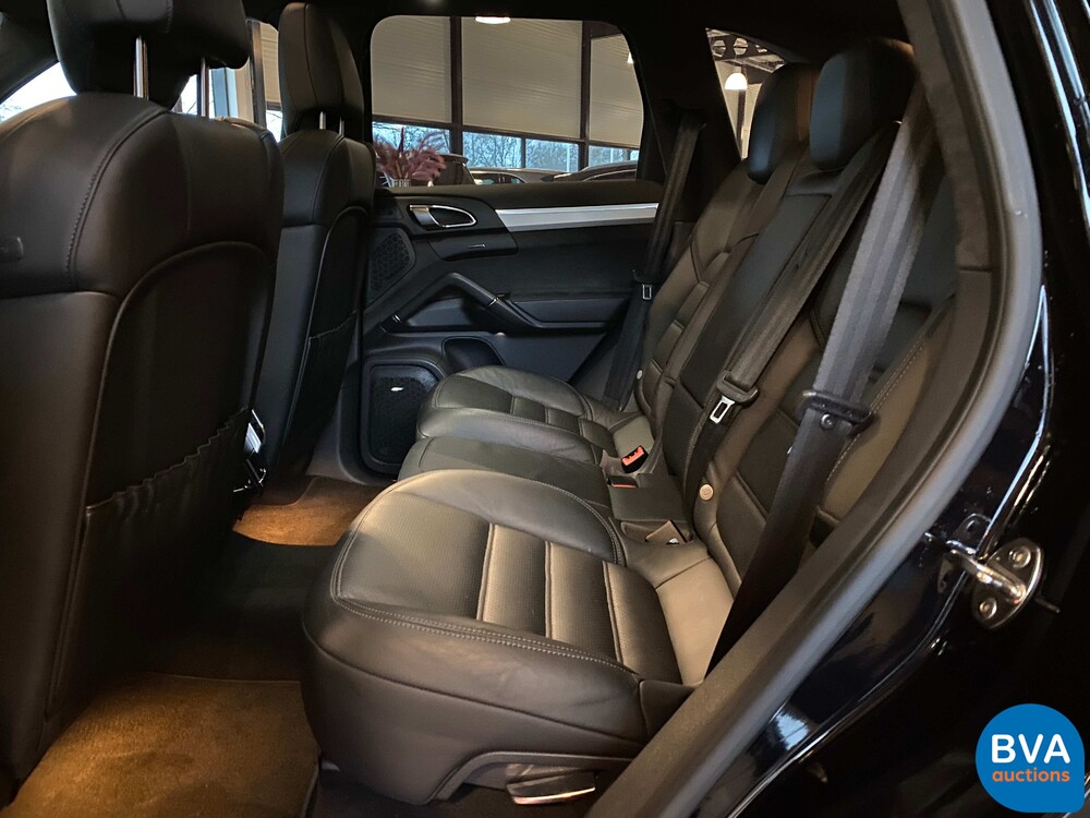 Porsche Cayenne 4.8 GTS V8 420pk 2013, 7-TLS-22