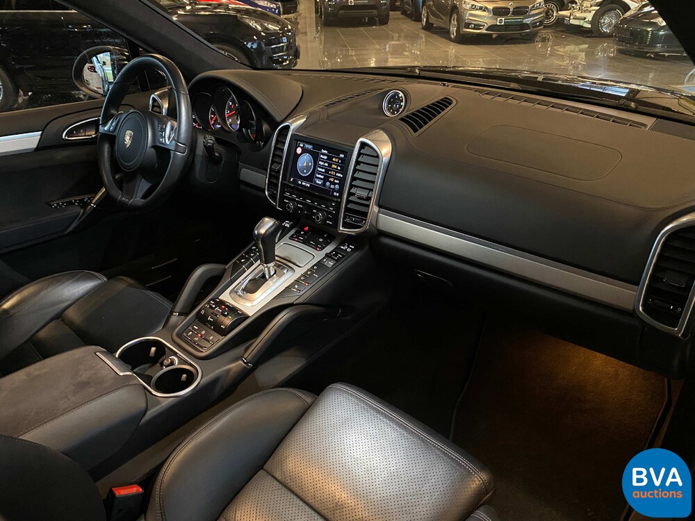Porsche Cayenne 4.8 GTS V8 420pk 2013, 7-TLS-22