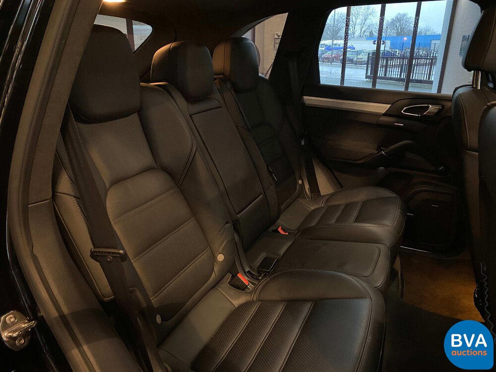 Porsche Cayenne 4.8 GTS V8 420pk 2013, 7-TLS-22