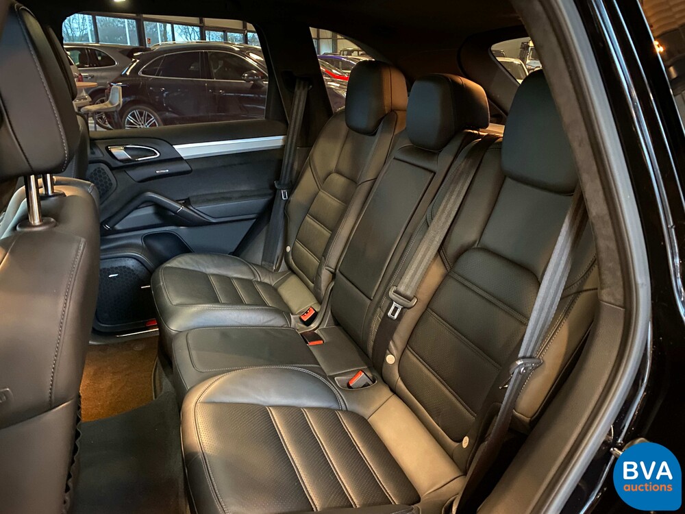 Porsche Cayenne 4.8 GTS V8 420pk 2013, 7-TLS-22