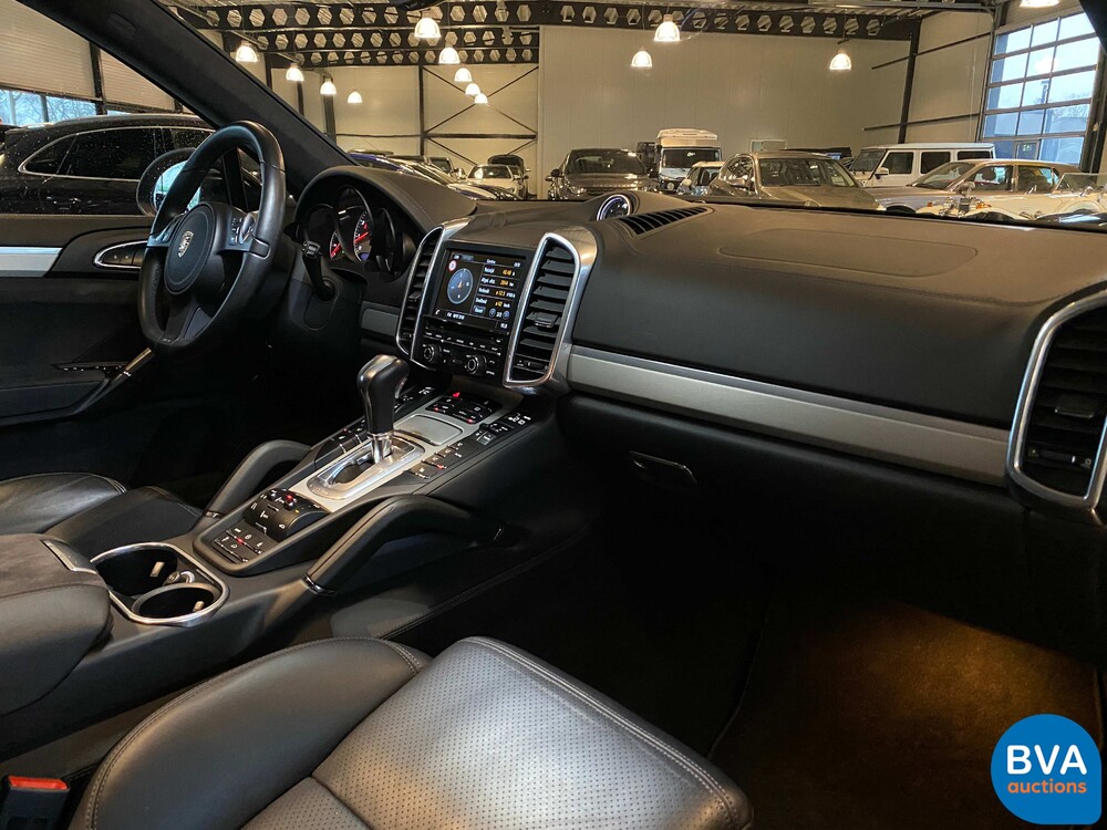 Porsche Cayenne 4.8 GTS V8 420pk 2013, 7-TLS-22