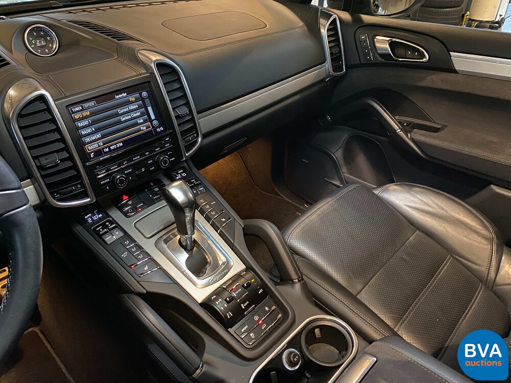 Porsche Cayenne 4.8 GTS V8 420pk 2013, 7-TLS-22
