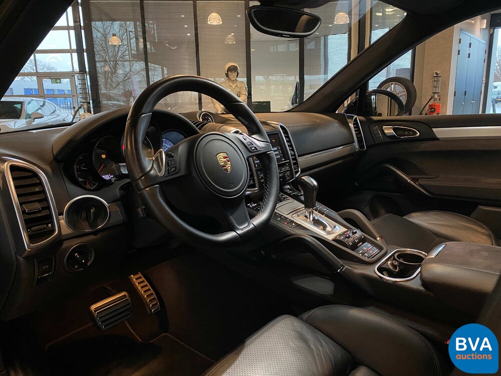 Porsche Cayenne 4.8 GTS V8 420pk 2013, 7-TLS-22