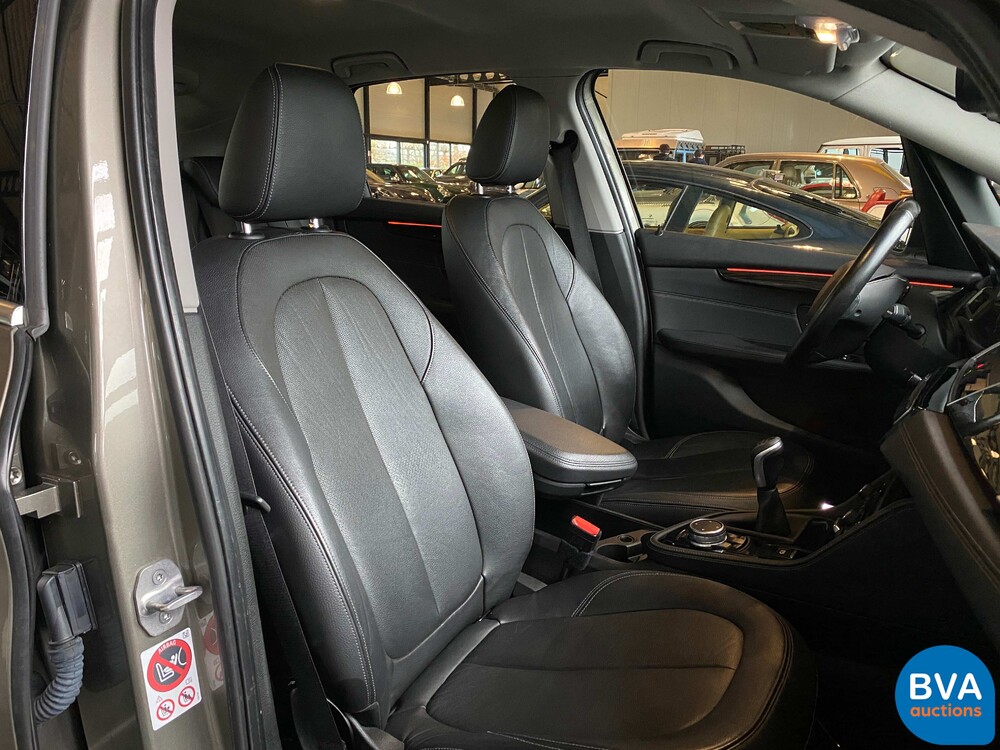 BMW 218i Active Tourer Luxury 2-series 136pk 2015 -Org NL-, GS-903-P.
