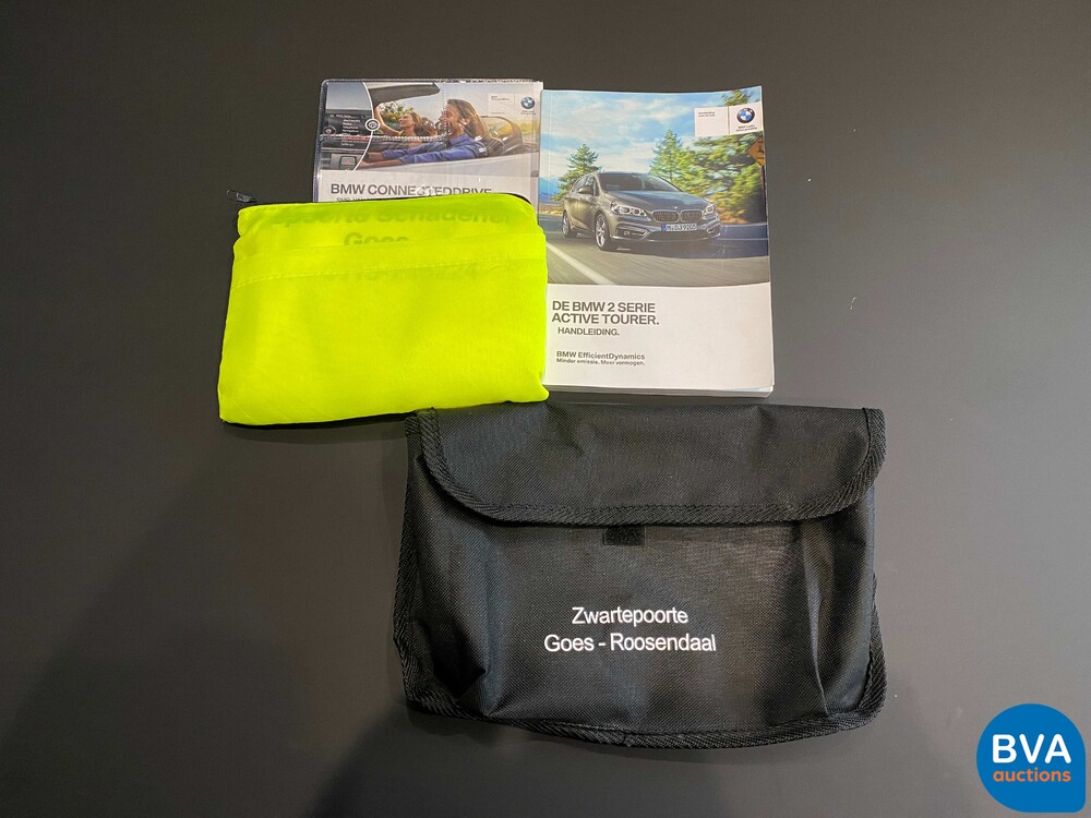 BMW 218i Active Tourer Luxury 2-series 136pk 2015 -Org NL-, GS-903-P.