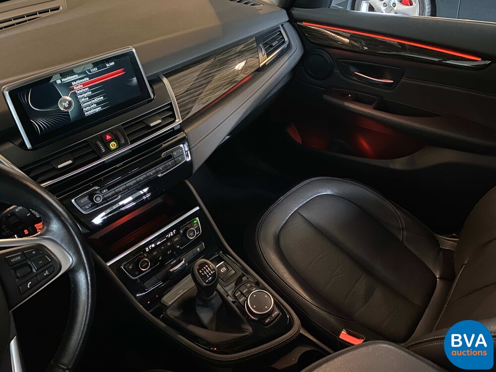 BMW 218i Active Tourer Luxury 2-series 136pk 2015 -Org NL-, GS-903-P.