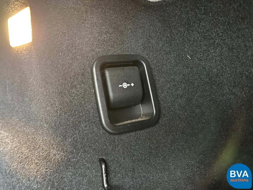 BMW 218i Active Tourer Luxury 2-series 136pk 2015 -Org NL-, GS-903-P.