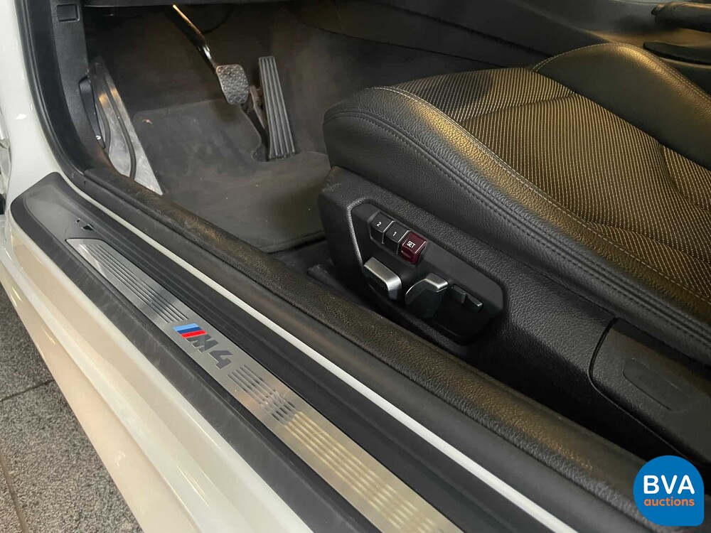 BMW M4 Competition Coupé M-Sport 450PS 2017 M-PERFORMANCE.