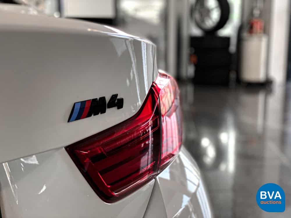 BMW M4 Competition Coupé M-Sport 450PS 2017 M-PERFORMANCE.
