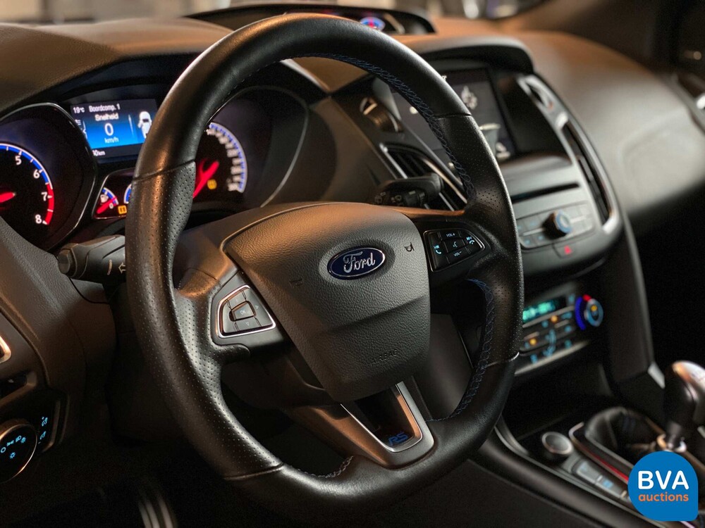 2017 Ford Focus RS 350hp.