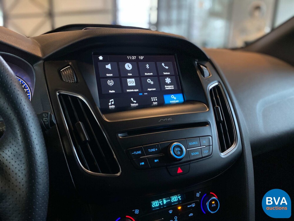 2017 Ford Focus RS 350hp.