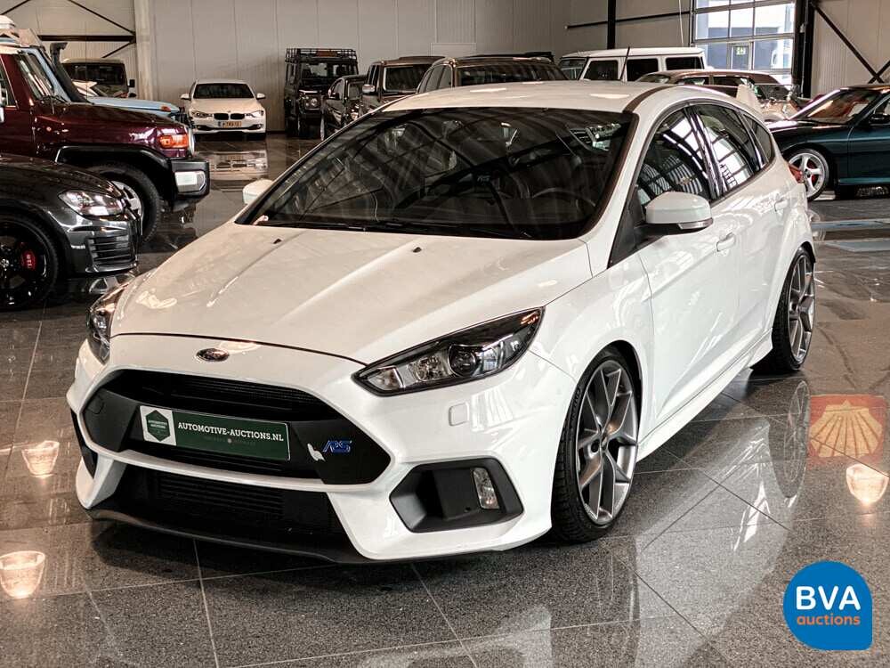 2017 Ford Focus RS 350hp.