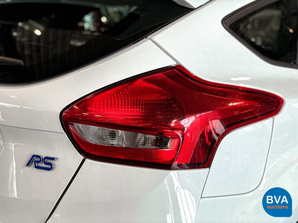 2017 Ford Focus RS 350hp.