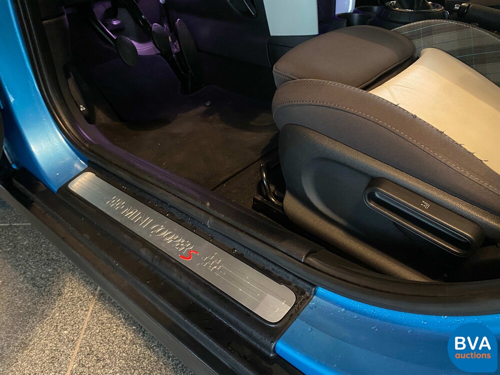 Mini Cooper S2.0 Chile JCW Package 192 PS 2015 NW-Modell, L-968-VR.