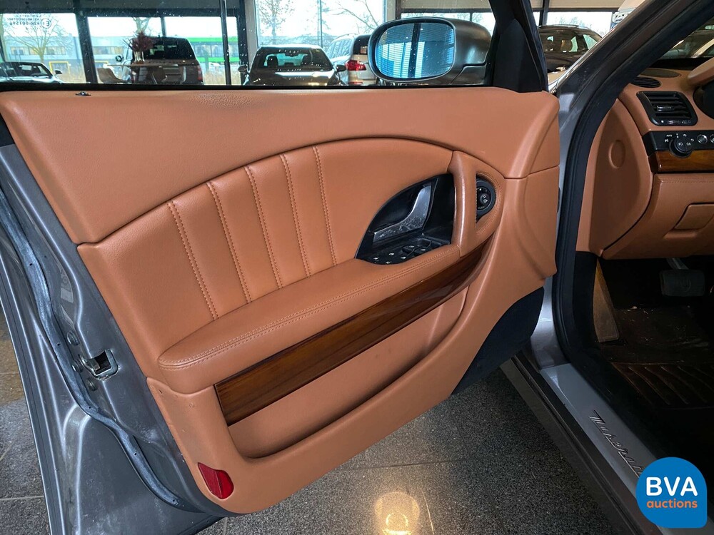 Maserati Quattroporte 4.2 Duo Select 400hp, 44-SR-KH.