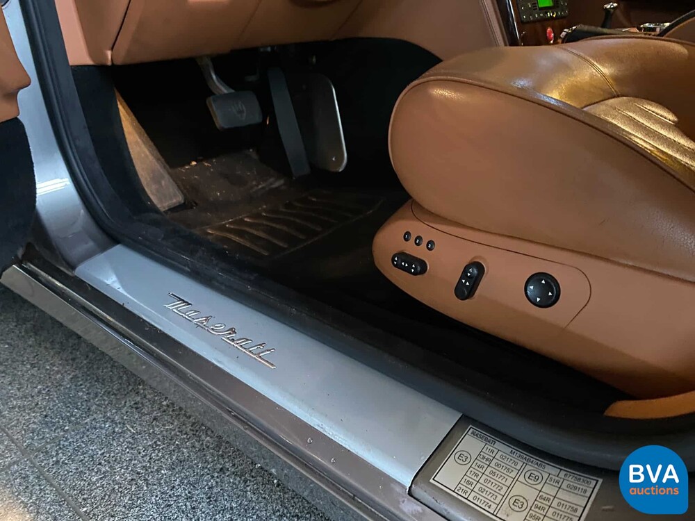 Maserati Quattroporte 4.2 Duo Select 400hp, 44-SR-KH.