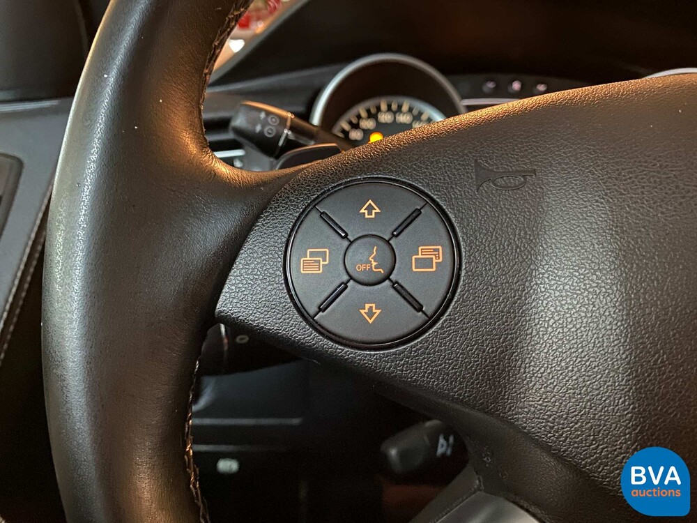 Mercedes-Benz R350 CDI BueTec Long 4-Matic 7-person R-class 211pk 2011, RS-281-P.