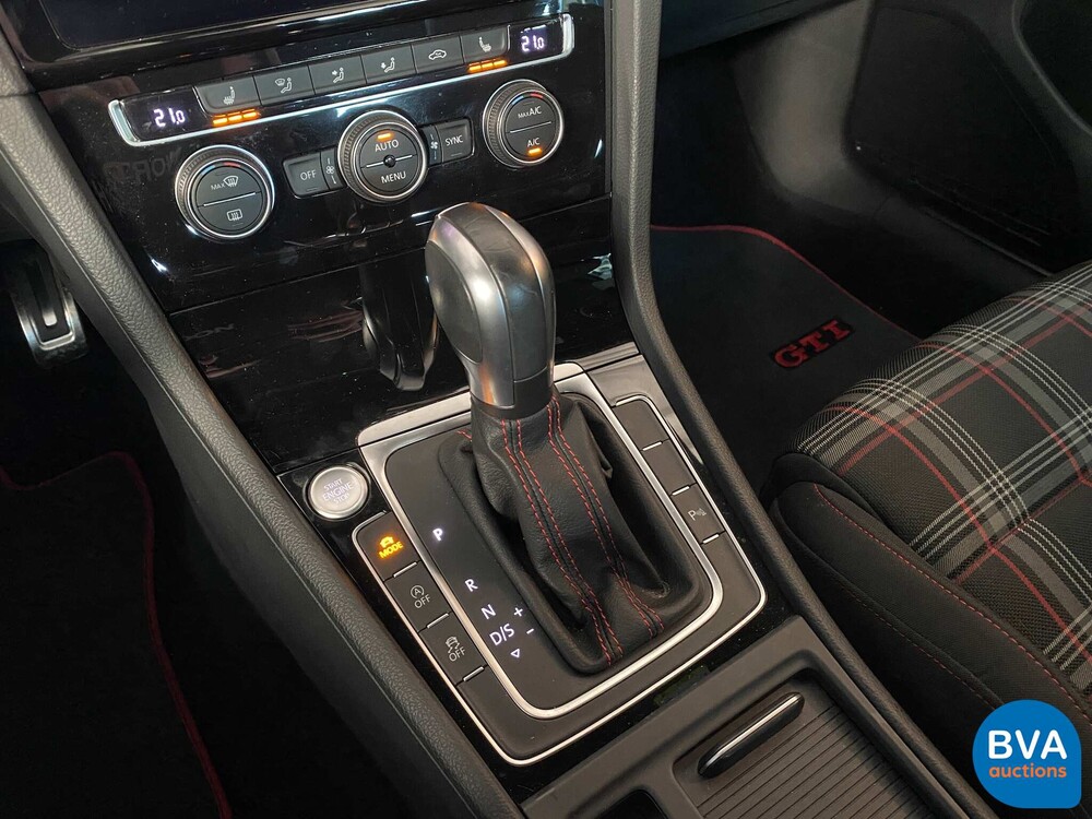 Volkswagen Golf GTI 2.0 TSI Performance 245hp 2020 FACELIFT, K-876-HF.