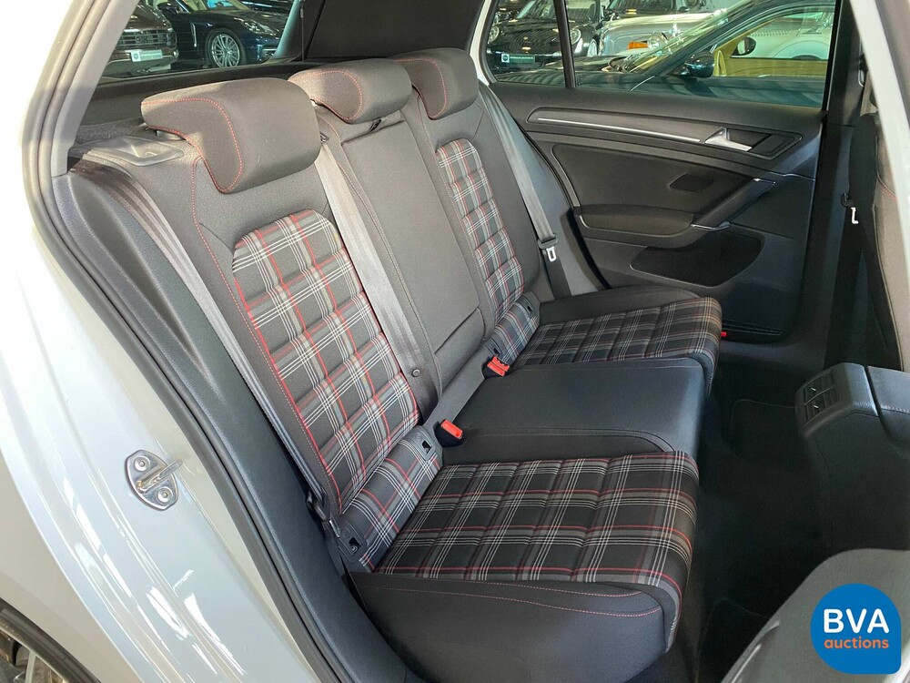 Volkswagen Golf GTI 2.0 TSI Performance 245hp 2020 FACELIFT, K-876-HF.