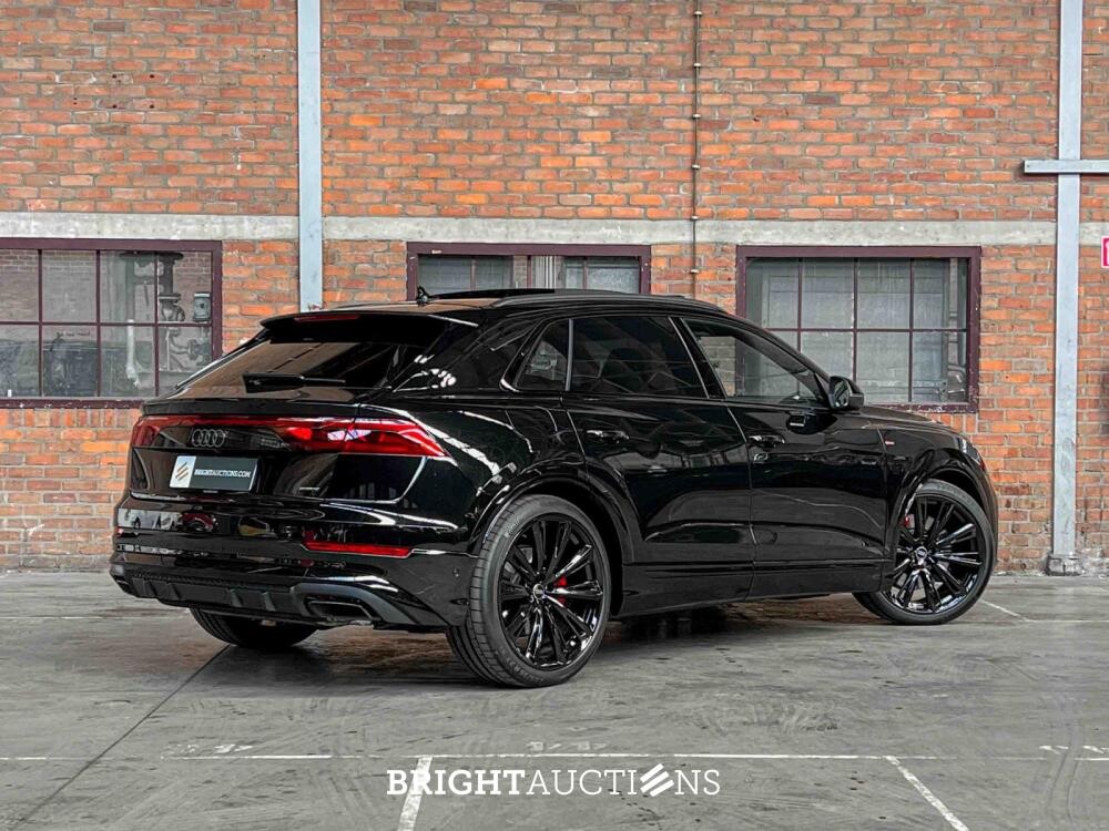Audi Q8 60 TFSIe Quattro S-Line 490pk 2025 Plug-In Hybrid Fabrieksgarantie