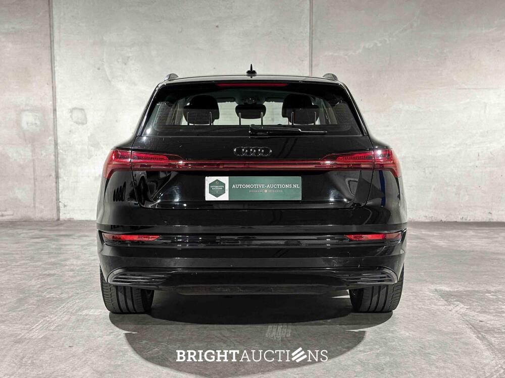 Audi e-tron 50 Quattro Business edition 71 kWh 313pk 2020 (Origineel-NL), J-427-FG