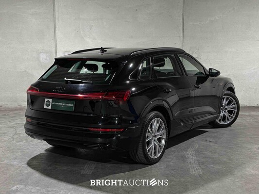 Audi e-tron 50 Quattro Business edition 71 kWh 313pk 2020 (Origineel-NL), J-427-FG