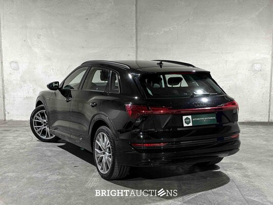 Audi e-tron 50 Quattro Business edition 71 kWh 313pk 2020 (Origineel-NL), J-427-FG