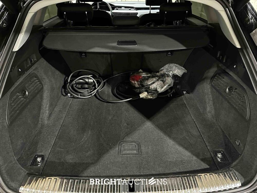 Audi e-tron 50 Quattro Launch Edition 71 kWh 313pk 2020 (Origineel-NL), J-928-KG