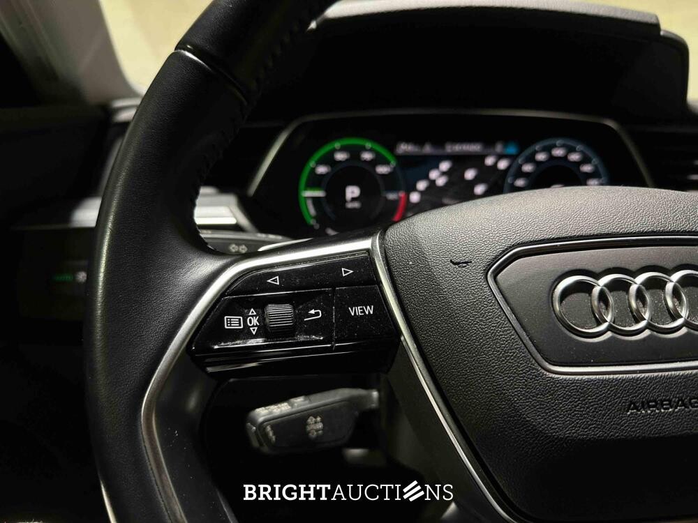 Audi e-tron 50 Quattro Launch Edition 71 kWh 313pk 2020 (Origineel-NL), J-928-KG