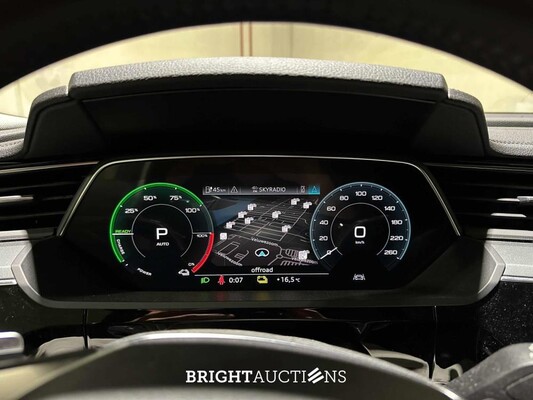 Audi e-tron 50 Quattro Launch Edition 71 kWh 313pk 2020 (Origineel-NL), J-928-KG