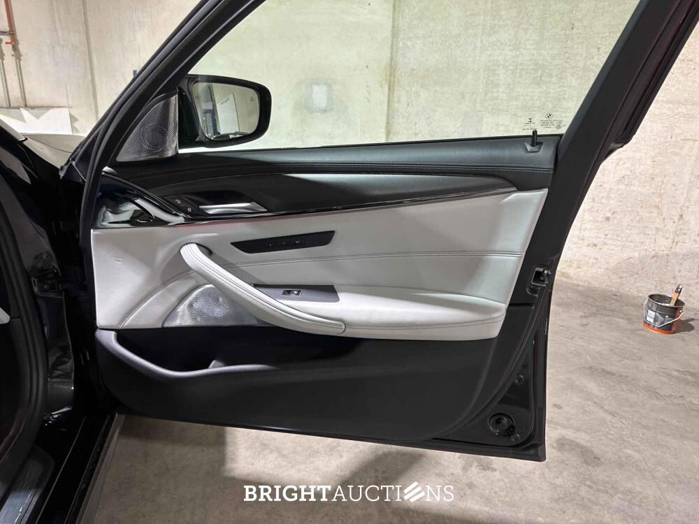 BMW M5 4.4 V8 600pk 2018 F90 5-serie, G-815-VL