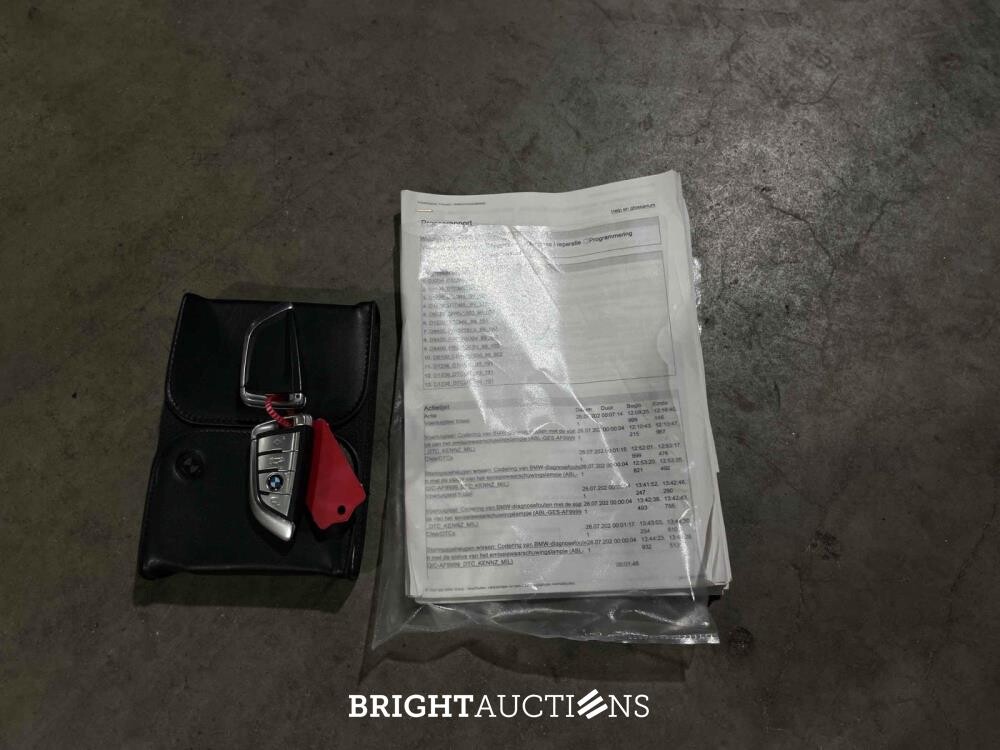 BMW X5 M50d High Executive 400pk 2019 G05 (Origineel-NL + 2e Eigenaar), G-758-LF